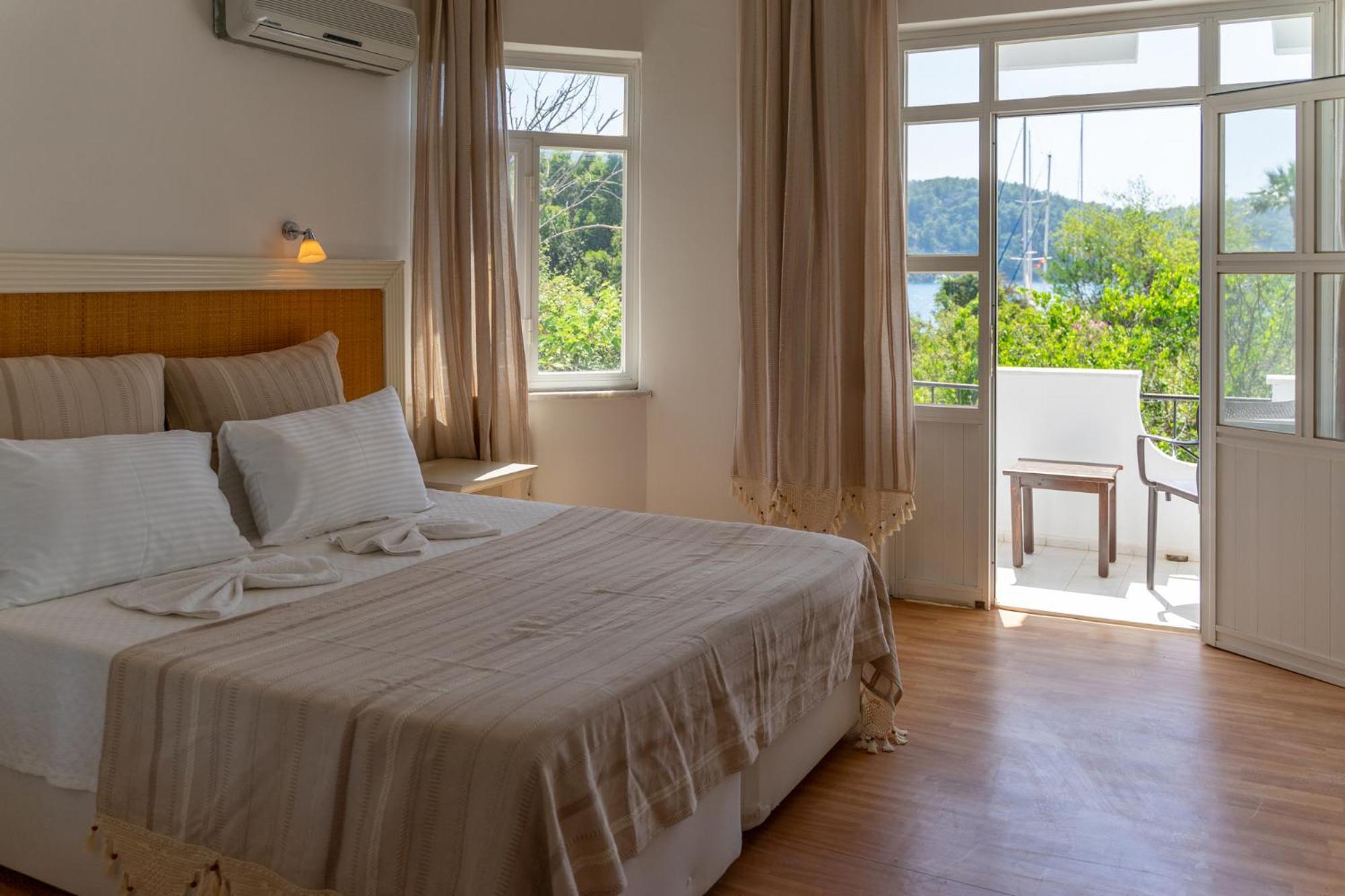 Otel Chillos 3*